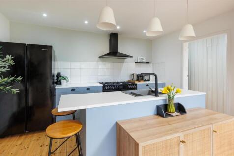 Kitchen 3