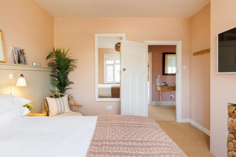 Bedroom 1-2