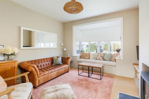 Sitting Room 1-1
