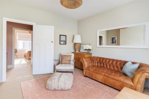 Sitting Room 1-2