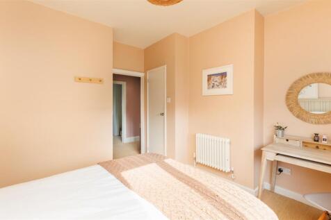 Bedroom 2-2