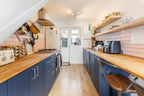 Kitchen 1-1