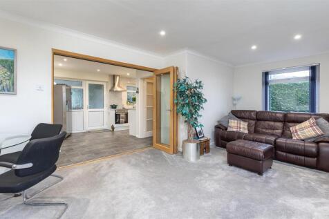 Sitting Room 2.jpg