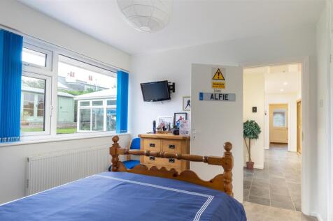 Bedroom 2.jpg