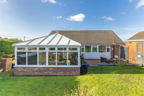 Conservatory from garden.jpg