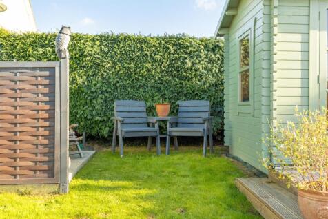 Rear Garden 4.jpg