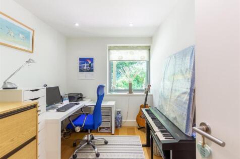 Ground Floor Bedroom/Office