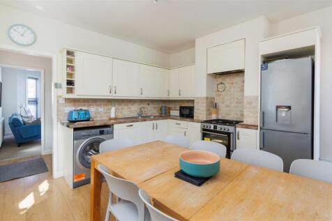 Kitchen 1-2