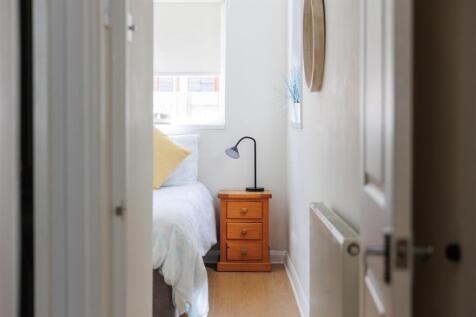 Bedroom 4-2