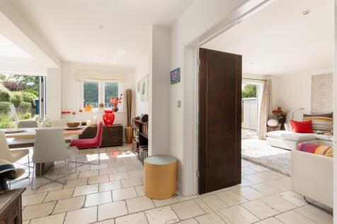 Living accommodation