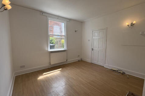 3 Rose cottages reception room 2.jpeg