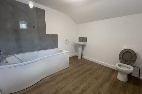 3 Rose Cottages - bathroom.jpeg