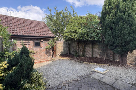5 Shardlow garden .jpeg