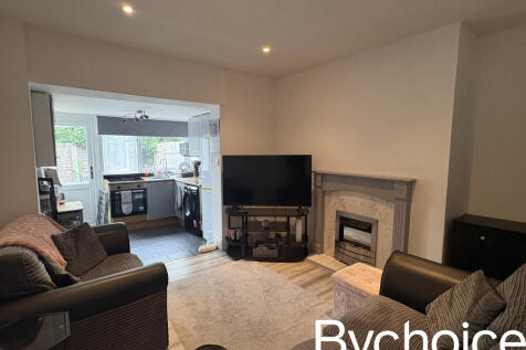 24 Duddery road living room .jpeg