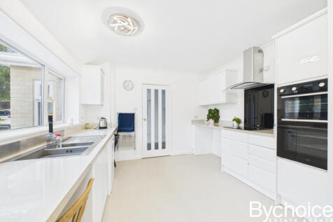 CAM05454G0-PR0060-STILL012