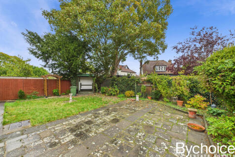 CAM05454G0-PR0060-STILL015