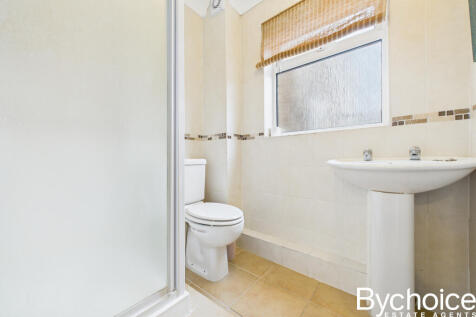 CAM05454G0-PR0064-STILL003