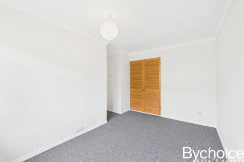 CAM05454G0-PR0064-STILL013