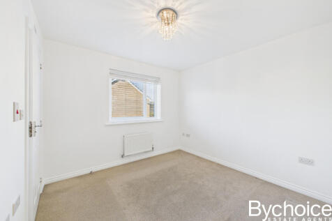 CAM05454G0-PR0079-STILL010