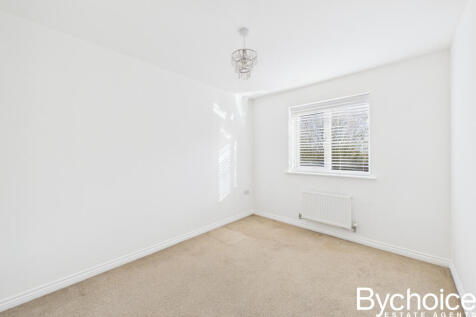 CAM05454G0-PR0079-STILL014