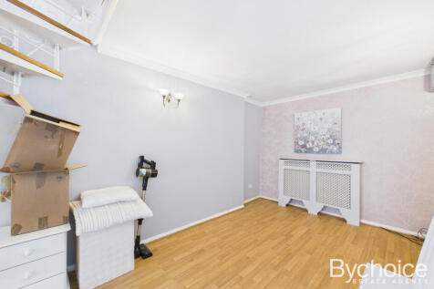 CAM05250G0-PR0138-STILL003