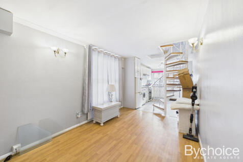 CAM05250G0-PR0138-STILL005