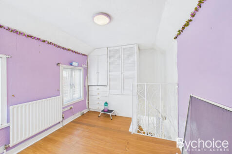 CAM05250G0-PR0138-STILL007