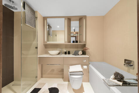 C605 show apartment (14).jpg