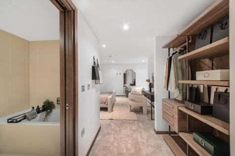 C605 show apartment (22).jpg