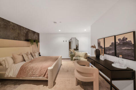 C605 show apartment (23).jpg