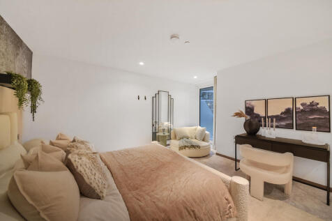 C605 show apartment (24).jpg