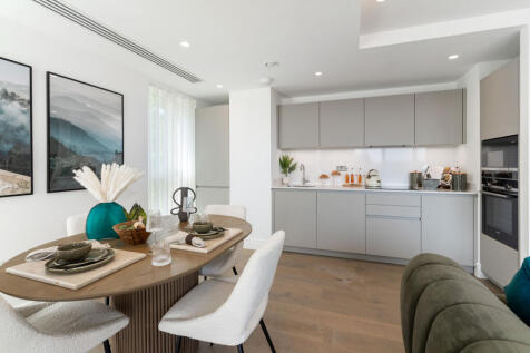 93443_Empire-House (7)_low.jpg