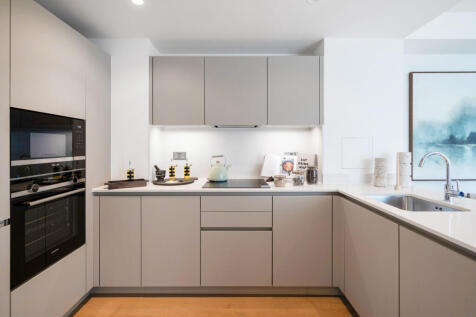 93441_Empire House Apartment  (12)_low.jpg