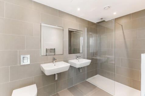 99055_Flat 77 Wrest House 27 Inglis Way  (15).jpg