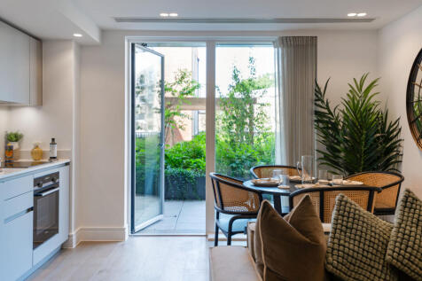 93440_Empire-House- (14)_low.jpg