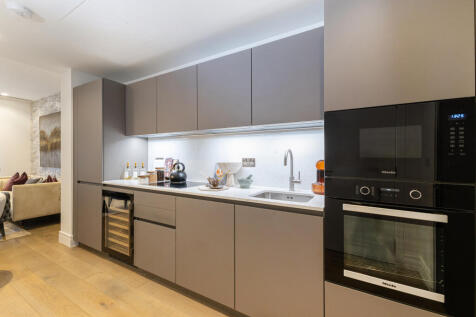 100546_ChiswickGreen 414 Chiswick High Road (11...