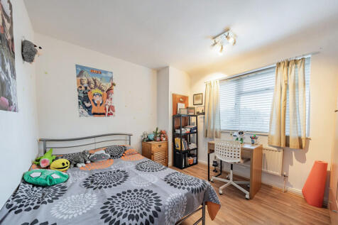 2nd Bedroom