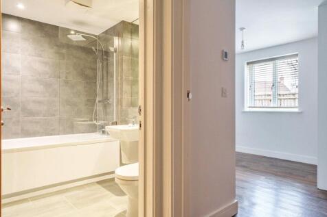 Bathroom/Bedroom
