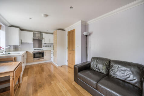 Living Room/Kitchen