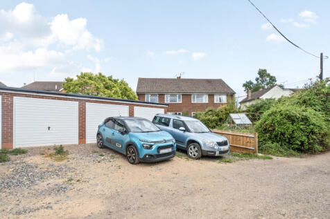 Garage/Parking