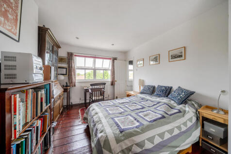 Ensuite Bedroom