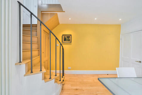 Curved Staircase