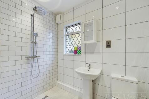 Shower Room.jpg