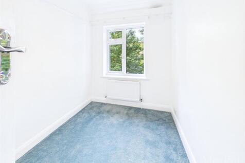 Front single bedroom .jpg