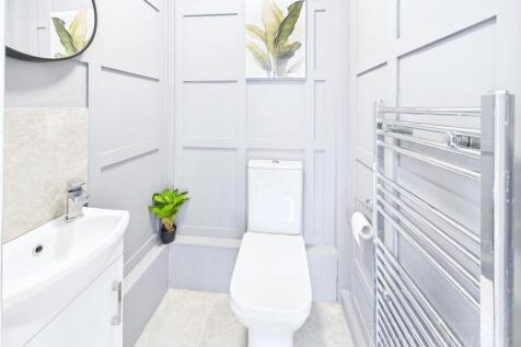 Downstairs WC.jpg