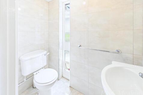 Downstair WC.jpg