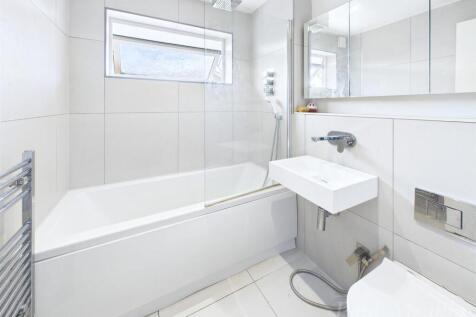 Bathroom.jpg