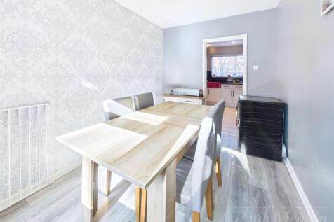Dining room .jpg