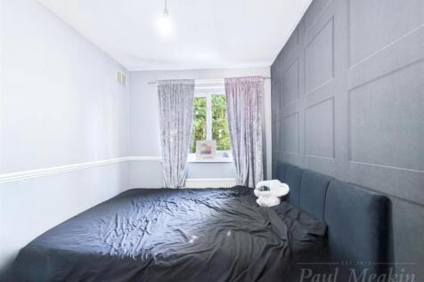 Bedroom One.jpg