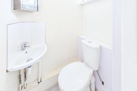 Downstairs Cloakroom.jpg